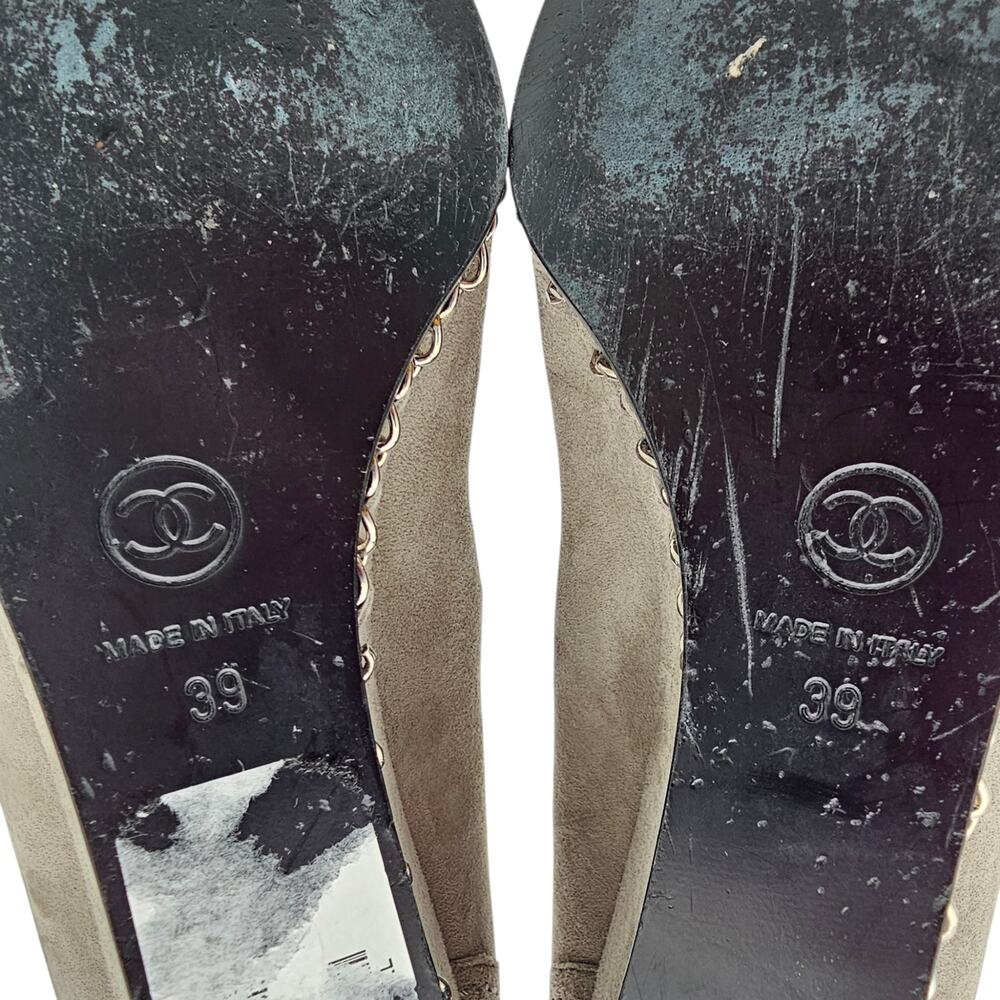 Chanel CC Cap Toe Chain Wedge Heel Pump Gray Suede Black Silver Size 39 US 8 8.5 - Picture 12 of 14